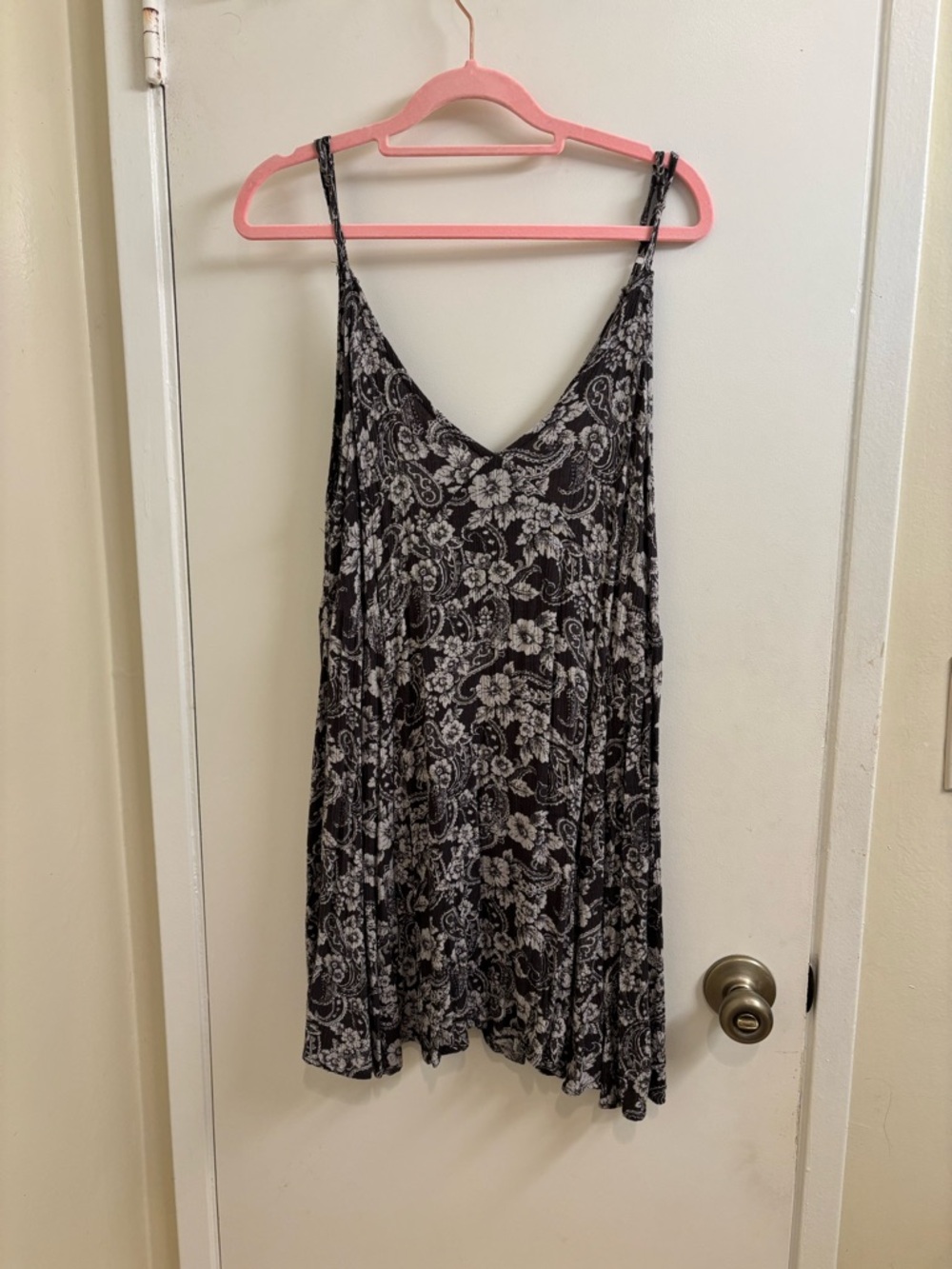 Millibon Black and White Floral Slip Camisole